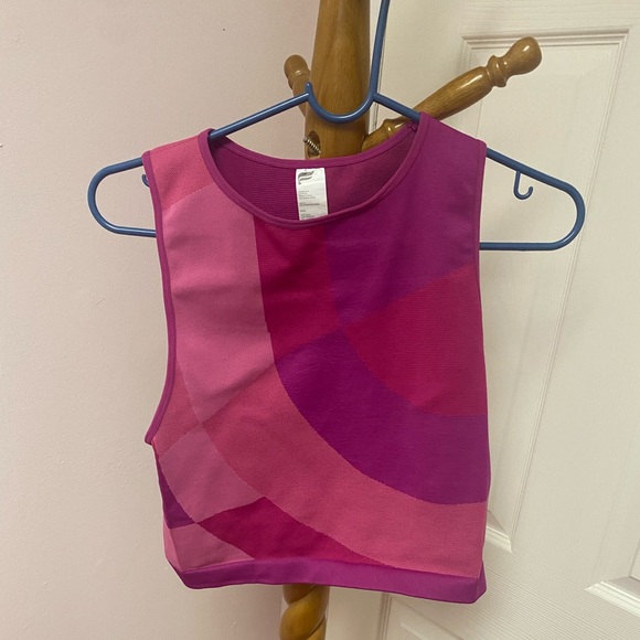 Fabletics Tops - NWOT fabletics top